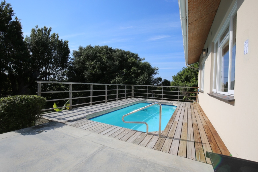 3 Bedroom Property for Sale in Upper Robberg Western Cape